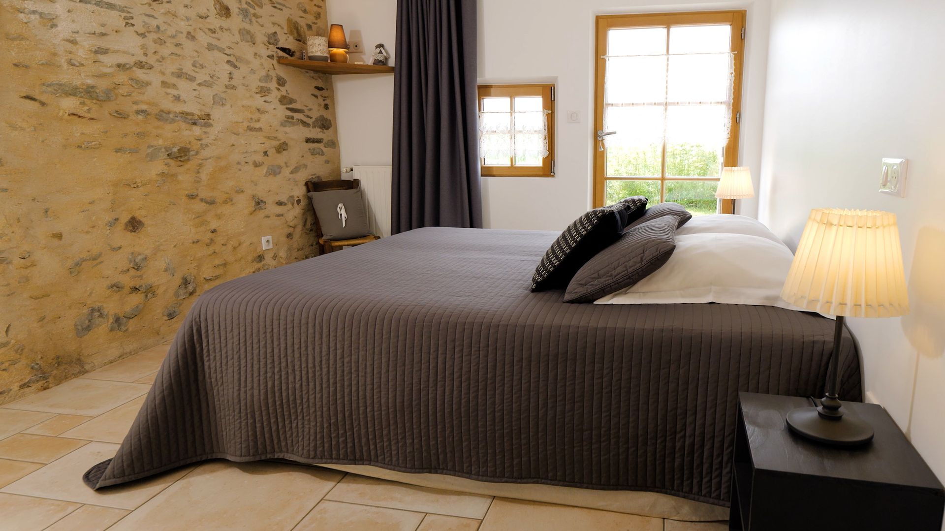 Chambre 1 du gîte Alexandrin, lits modulables en 90 x 200 ou 180 x 200